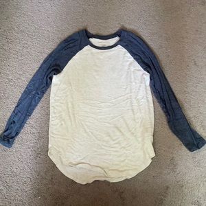American Eagle long sleeve top